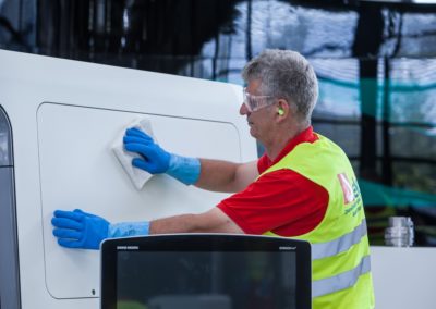 Industriereiniger Maschinenreinigung